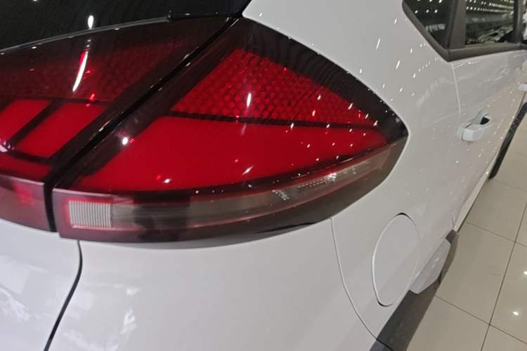 Used Chery Tiggo 3X 2023 1.5L CVT Fashion Edition Right Rear Taillight