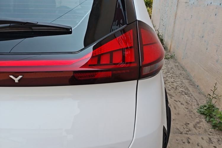 Used Chery Tiggo 3X 2023 1.5L CVT Fashion Edition Right Rear Taillight
