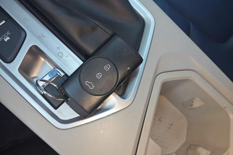 Used Chery Tiggo 3X 2023 1.5L CVT Shining Edition Vehicle Key