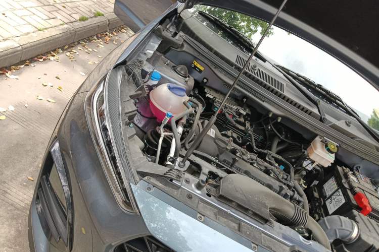 Used Chery Tiggo 3X 2024 1.5L CVT Excellence Edition Engine Bay Right