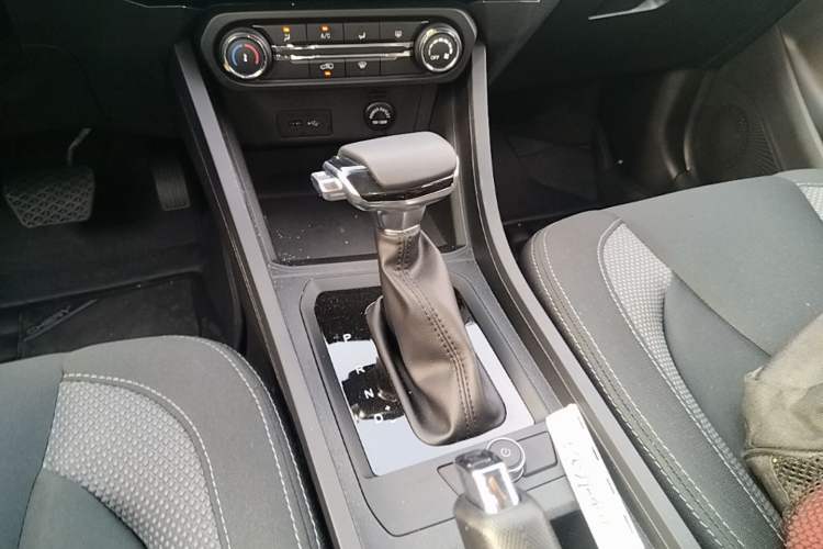 Used Chery Tiggo 3X 2024 1.5L CVT Excellence Edition Gear Lever