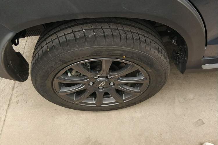 Used Chery Tiggo 3X 2024 1.5L CVT Excellence Edition Right Rear Wheel Hub