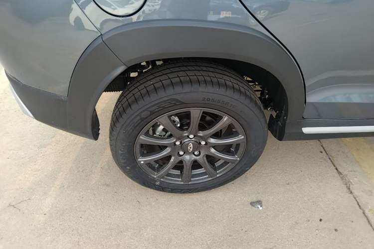 Used Chery Tiggo 3X 2024 1.5L CVT Excellence Edition Right Rear Wheel Hub