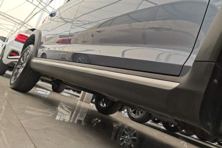 Used Chery Tiggo 3X 2024 1.5L CVT Excellence Edition Right Side Sill