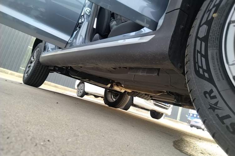 Used Chery Tiggo 3X 2024 1.5L CVT Excellence Edition Right Side Sill