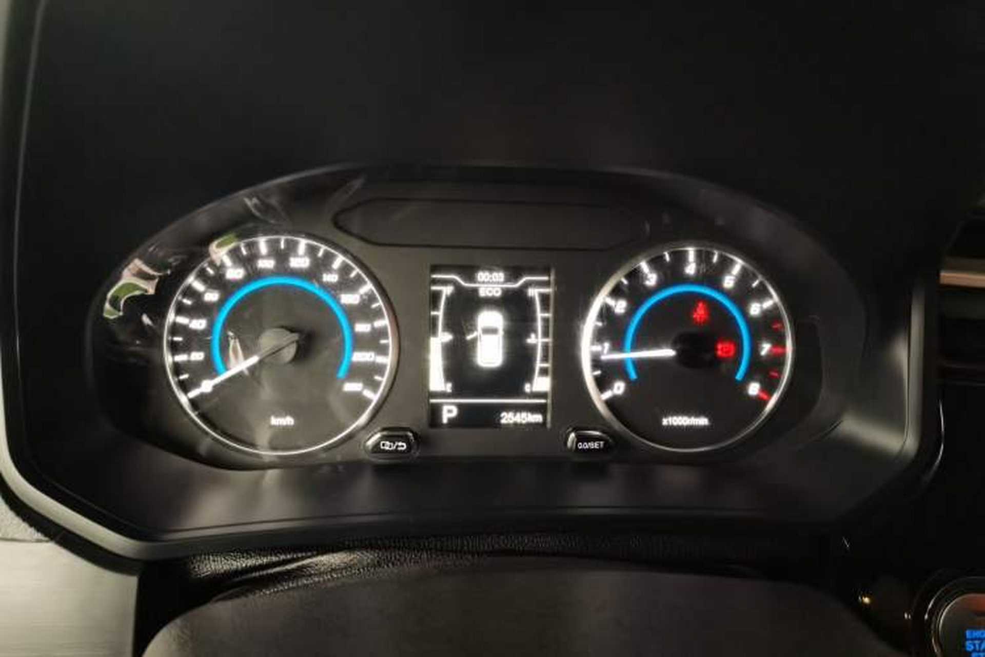 Used Chery Tiggo 3X 2024 1.5L CVT Excellence Edition Odometer Close Up