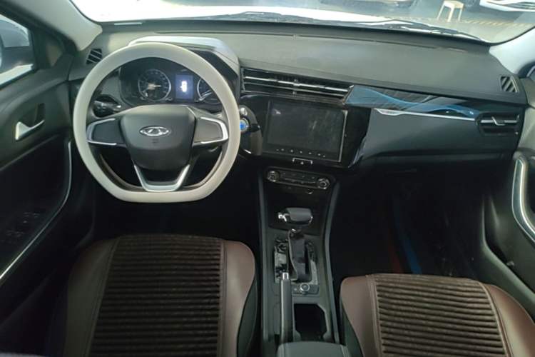 Used Chery Tiggo 3X 2024 1.5L CVT Excellence Edition Center Console