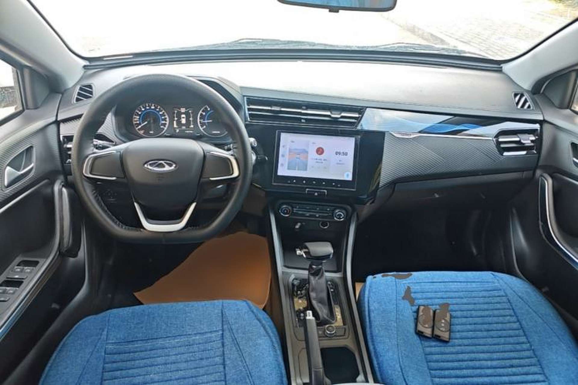 Used Chery Tiggo 3X 2024 1.5L CVT Excellence Edition Center Console