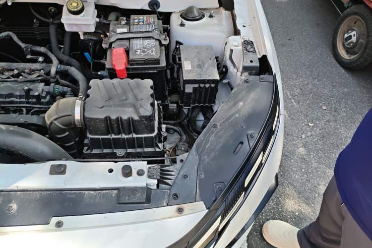 Used Chery Tiggo 3X 2024 Humin Edition 1.5L Manual Fashion Model Engine Bay Left