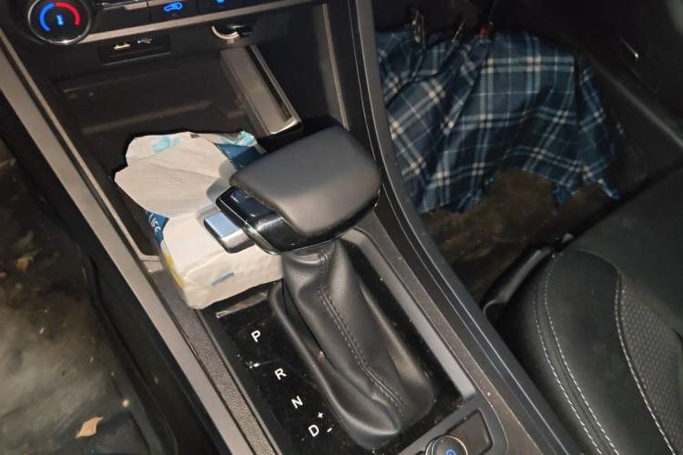 Used Chery Tiggo 3X 2024 1.5L CVT Excellence Edition Gear Lever