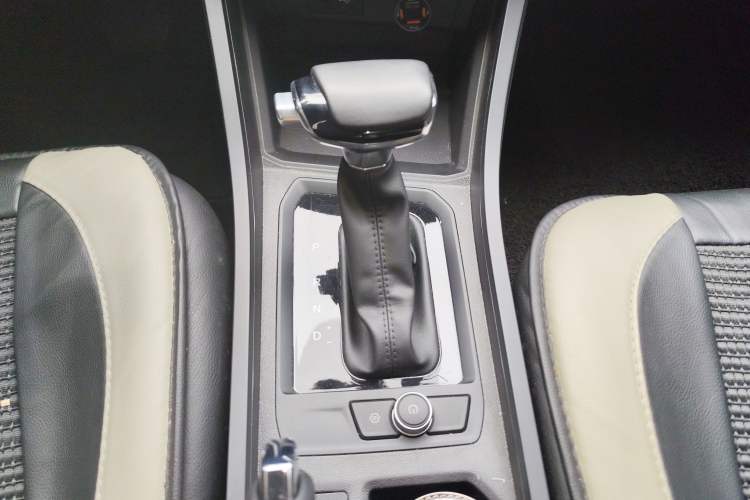 Used Chery Tiggo 3X 2024 1.5L CVT Excellence Edition Gear Lever