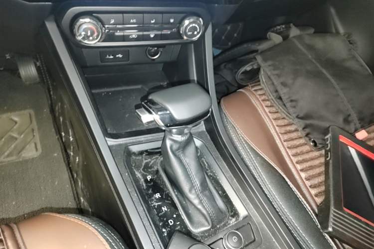 Used Chery Tiggo 3X 2024 1.5L CVT Excellence Edition Gear Lever