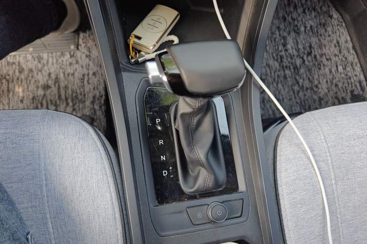 Used Chery Tiggo 3X 2024 1.5L CVT Excellence Edition Gear Lever