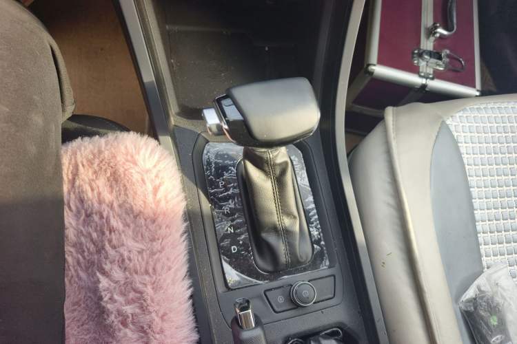 Used Chery Tiggo 3X 2024 1.5L CVT Excellence Edition Gear Lever