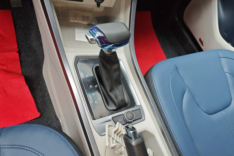 Used Chery Tiggo 3X 2024 People's Benefit Edition 1.5L CVT Fashionable Version Gear Lever