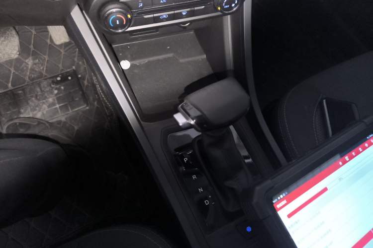 Used Chery Tiggo 3X 2024 1.5L CVT Excellence Edition Gear Lever