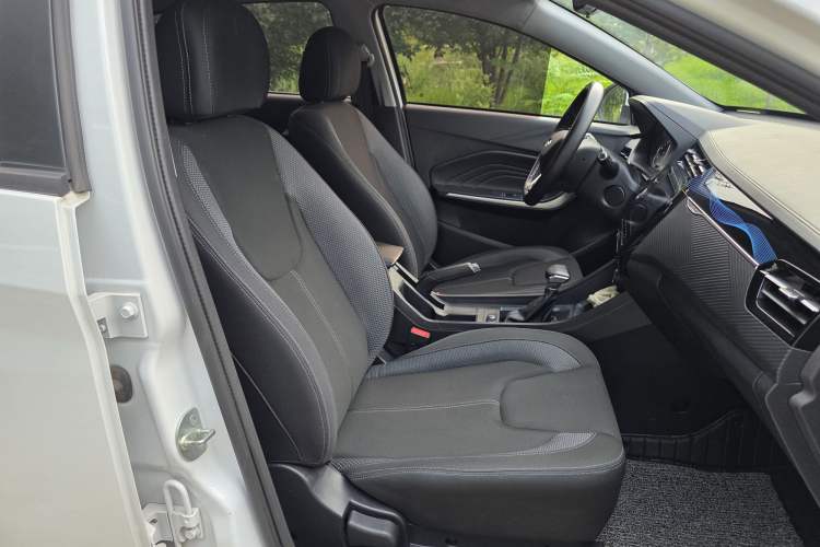 Used Chery Tiggo 3X 2024 1.5L CVT Excellence Edition Interior 3