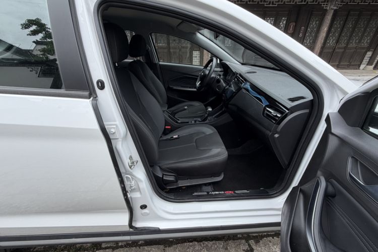 Used Chery Tiggo 3X 2024 1.5L CVT Excellence Edition Interior 3