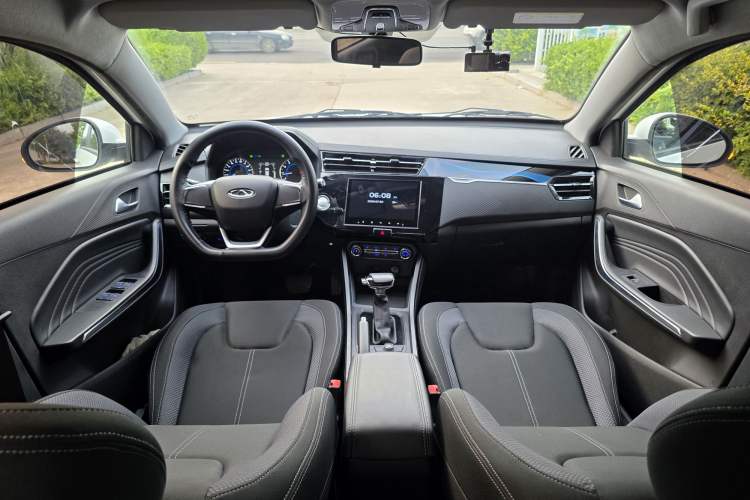 Used Chery Tiggo 3X 2024 1.5L CVT Excellence Edition Interior 5