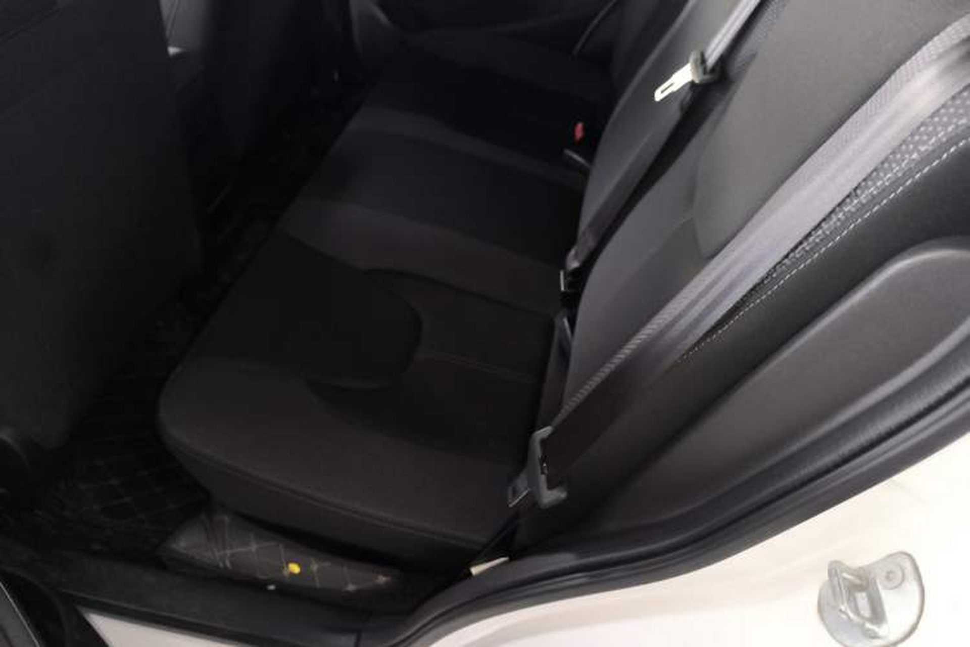 Used Chery Tiggo 3X 2024 1.5L CVT Excellence Edition Left Rear Seat