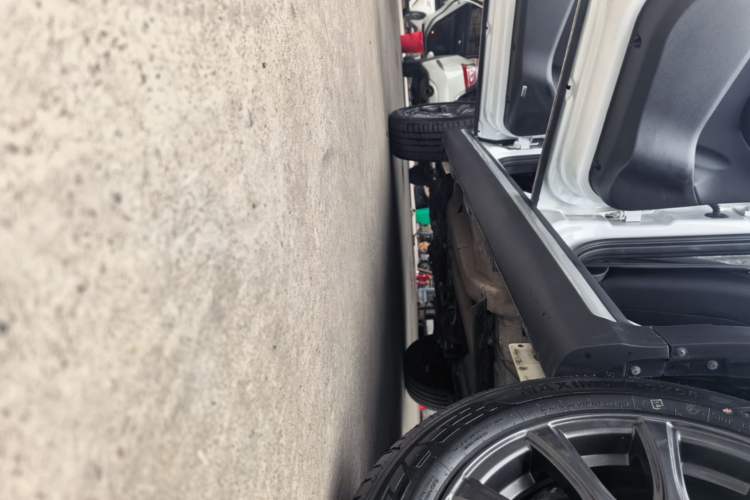 Used Chery Tiggo 3X 2024 1.5L CVT Excellence Edition Left Side Sill