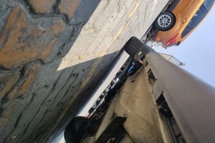 Used Chery Tiggo 3X 2024 1.5L CVT Excellence Edition Left Side Sill