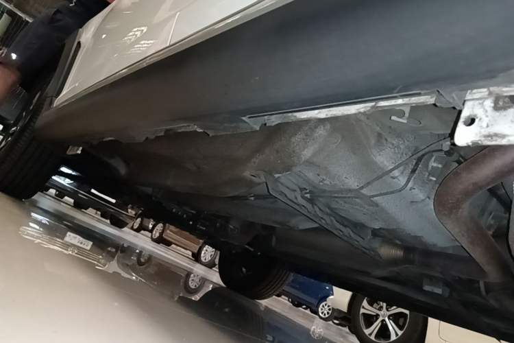 Used Chery Tiggo 3X 2024 1.5L CVT Excellence Edition Left Side Sill