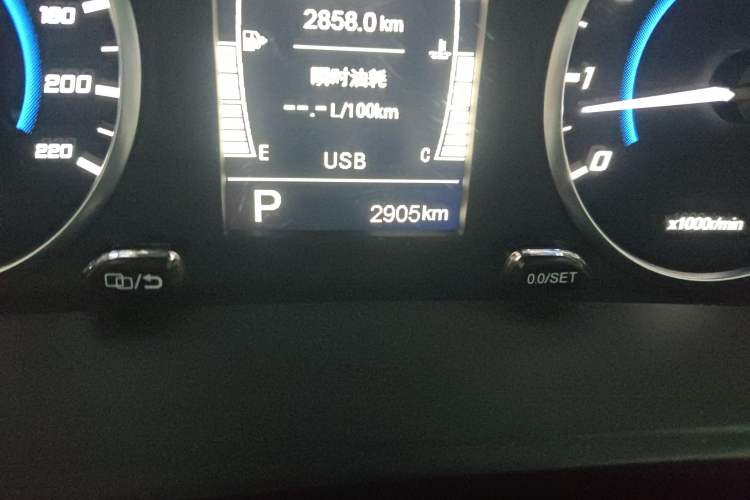 Used Chery Tiggo 3X 2024 1.5L CVT Excellence Edition Odometer Close Up