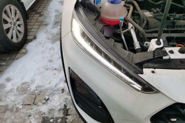 Used Chery Tiggo 3X 2024 1.5L CVT Excellence Edition Right Front Headlight