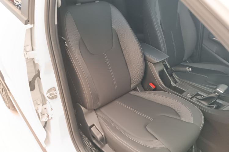 Used Chery Tiggo 3X 2024 1.5L CVT Excellence Edition Right Front Seat