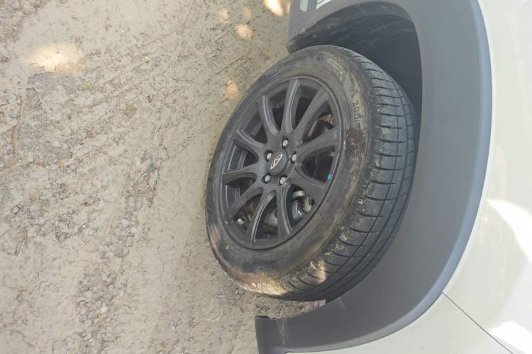 Used Chery Tiggo 3X 2024 1.5L CVT Excellence Edition Right Front Wheel Hub
