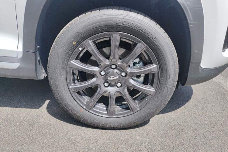 Used Chery Tiggo 3X 2024 1.5L CVT Excellence Edition Right Front Wheel Hub