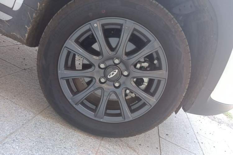 Used Chery Tiggo 3X 2024 1.5L CVT Excellence Edition Right Front Wheel Hub