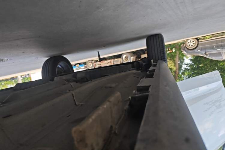 Used Chery Tiggo 3X 2024 1.5L CVT Excellence Edition Right Side Sill