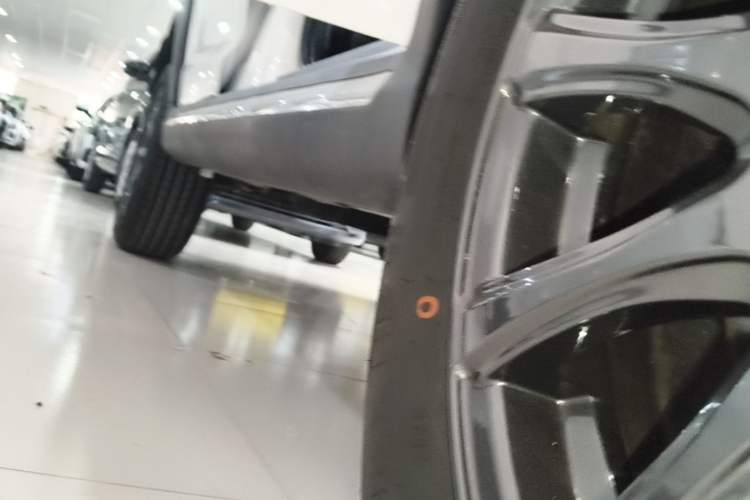 Used Chery Tiggo 3X 2024 1.5L CVT Excellence Edition Right Side Sill