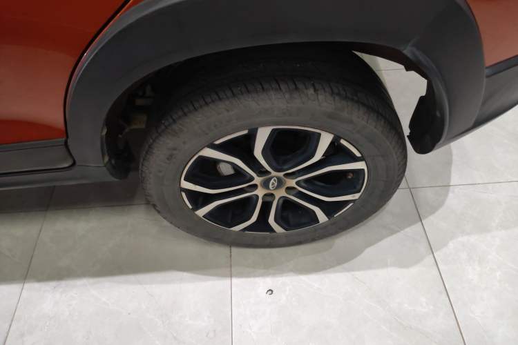 Used Chery Tiggo 3xe 2018 480 Comfort Edition Left Rear Wheel Hub