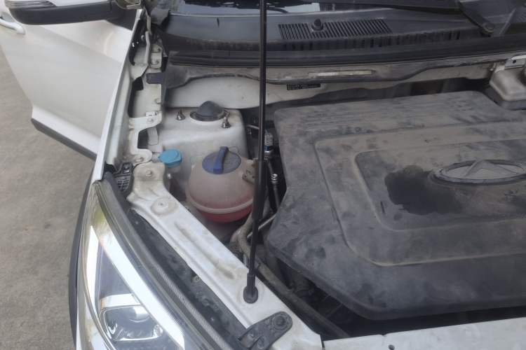 Used Chery Tiggo 3xe 2018 400 Comfort Edition Engine Bay Right