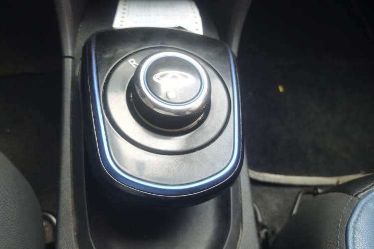 Used Chery Tiggo 3xe 2018 400 Comfort Edition Gear Lever