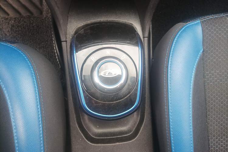 Used Chery Tiggo 3xe 2018 400 Comfort Edition Gear Lever