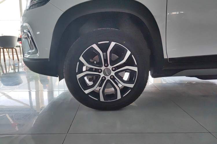 Used Chery Tiggo 3xe 2018 400 Comfort Edition Left Front Wheel Hub
