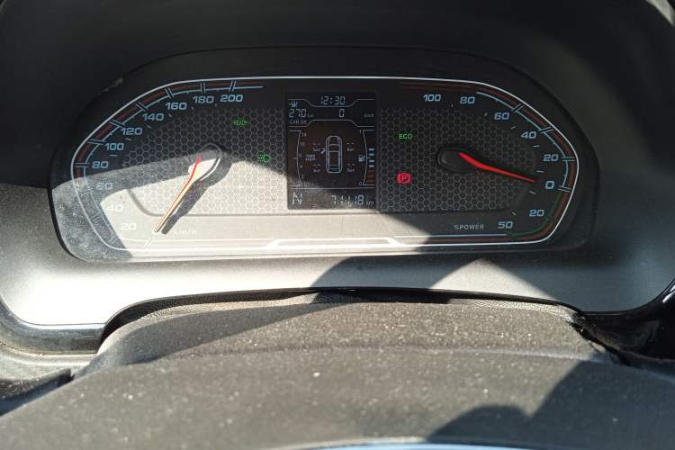 Used Chery Tiggo 3xe 2018 400 Comfort Edition Odometer Close Up