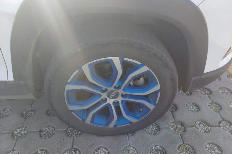 Used Chery Tiggo 3xe 2018 400 Comfort Edition Right Front Wheel Hub