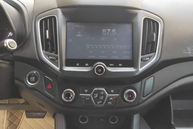 Used Chery Tiggo 5 2016 2.0L CVT Jiayue Edition Audio And AC Panel