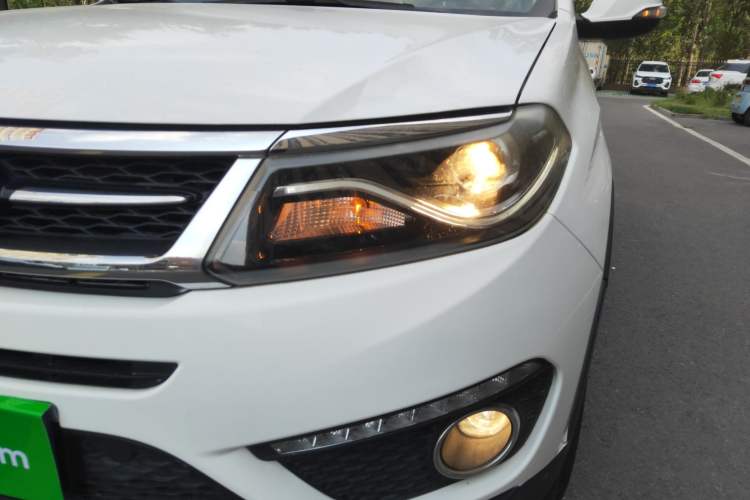 Used Chery Tiggo 5 2016 2.0L CVT Jiayue Edition Left Front Headlight
