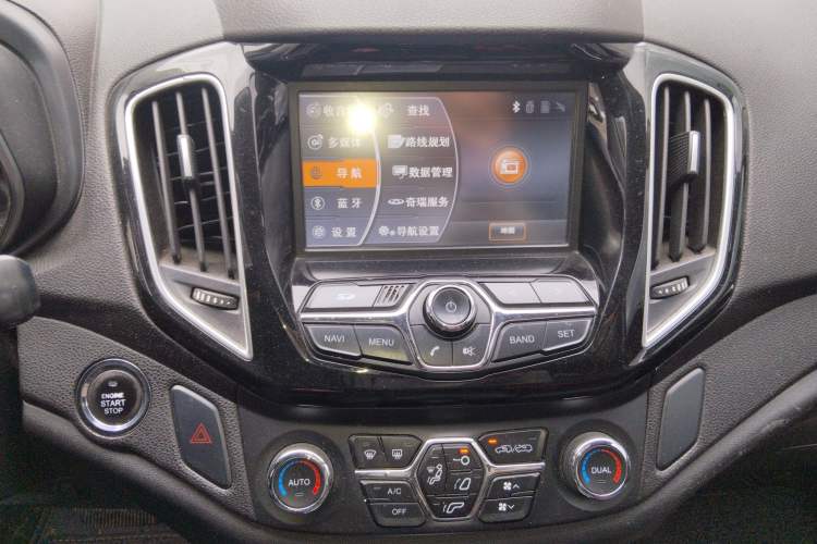 Used Chery Tiggo 5 2014 2.0L CVT Family Deluxe Edition Audio And AC Panel