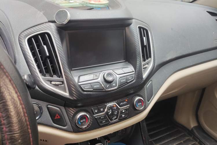 Used Chery Tiggo 5 2014 2.0L CVT Family Deluxe Edition Audio And AC Panel