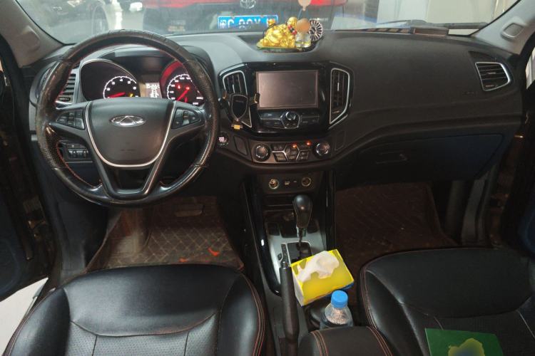 Used Chery Tiggo 5 2014 2.0L CVT Family Deluxe Edition Center Console