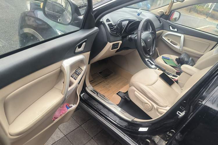 Used Chery Tiggo 5 2014 2.0L CVT Joyful Edition Driver Seat