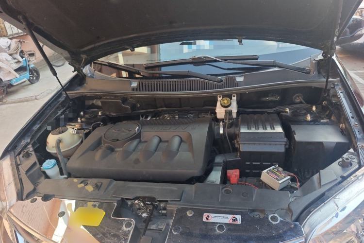 Used Chery Tiggo 5 2014 2.0L CVT Family Deluxe Edition Engine Bay