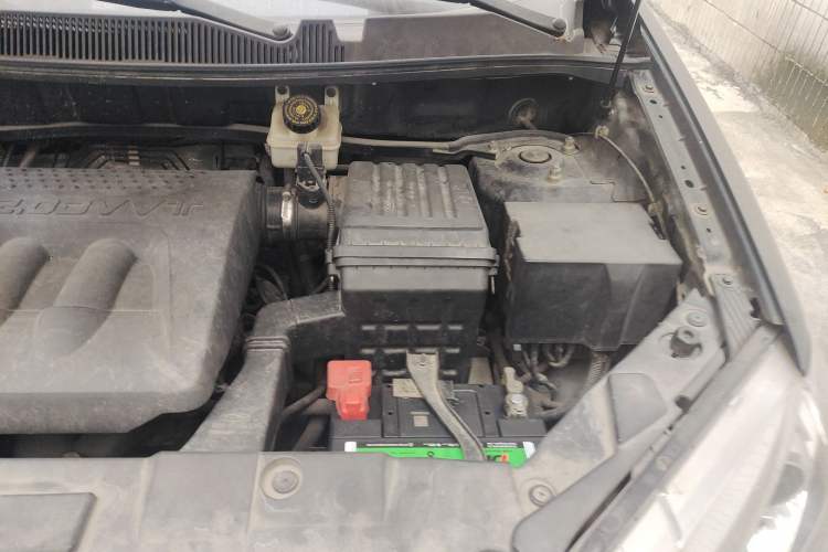 Used Chery Tiggo 5 2014 2.0L CVT Family Deluxe Edition Engine Bay Left